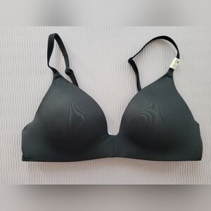 PINK Wear Everywhere Push-Up Bra SIZE 32B Black